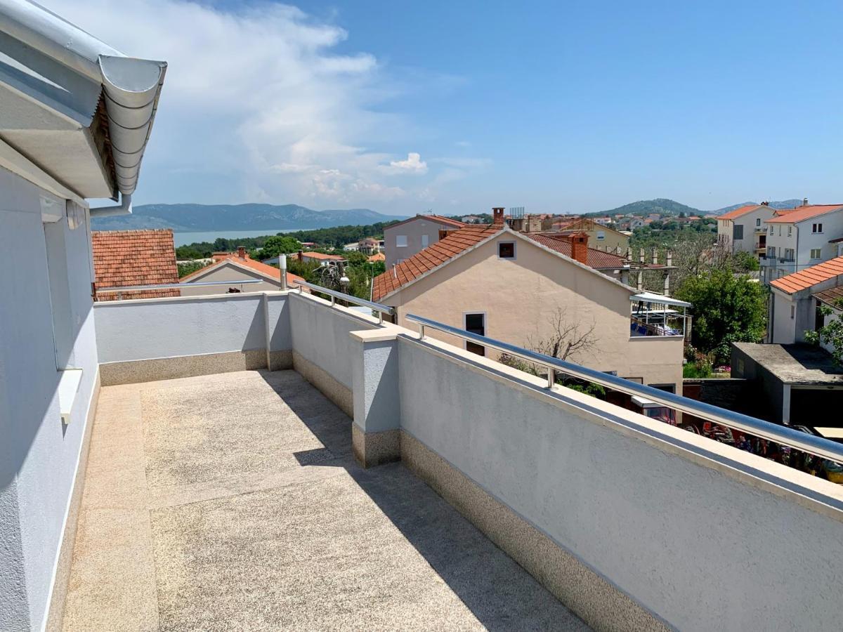 Apartments Janko Pakoštane Exterior foto